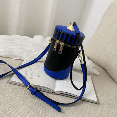 Advanced sense of foreign style womens bag 2019 new Mori mini bucket bag simple texture bag shoulder bag Messenger bag
Advanced sense of foreign style womens bag 2019 new Mori mini bucket bag simple texture bag shoulder bag Messenger bag