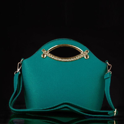 New Fashion Women Handbag PU Leather Double Grab Handle Metal Trim Simple Shoulder Bag
New Fashion Women Handbag PU Leather Double Grab Handle Metal Trim Simple Shoulder Bag