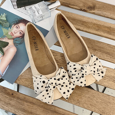 Summer Korean version of bow-tied square-headed single shoe Red fairy students flat-soled shallow-mouthed ladle shoes
Summer Korean version of bow-tied square-headed single shoe Red fairy students flat-soled shallow-mouthed ladle shoes