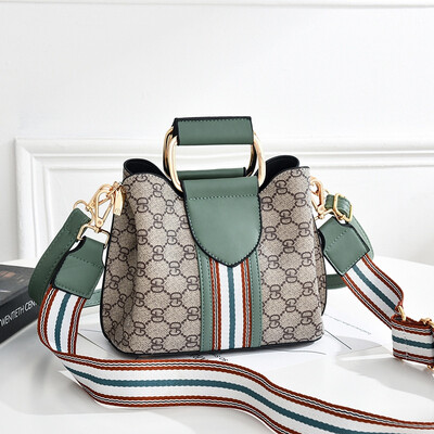 Baggage ladiesnew fashion summer bucket bag inclined to the Korean version of the simple 100-pack one-shoulder bag ins overheated
Baggage ladiesnew fashion summer bucket bag inclined to the Korean version of the simple 100-pack one-shoulder bag ins overheated