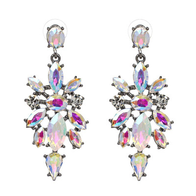 JURAN 3 Colors 2019 New Fashion Full Crystal Stud Earrings For Women Original Authentic Jewelry Gift Statement Jewelry Q2409-1
JURAN 3 Colors 2019 New Fashion Full Crystal Stud Earrings For Women Original Authentic Jewelry Gift Statement Jewelry Q2409-1