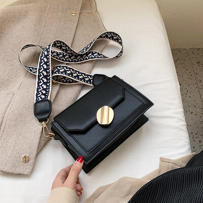 Tailored Women Bag Color Matching Fashion Small Square Bag Shoulder Chain Messenger Bag
Tailored Women Bag Color Matching Fashion Small Square Bag Shoulder Chain Messenger Bag