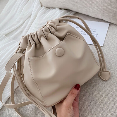 Bucket bag 2019 new Korean version of simple womens bag Fu Gusen small fresh single shoulder slanted leisure bag
Bucket bag 2019 new Korean version of simple womens bag Fu Gusen small fresh single shoulder slanted leisure bag