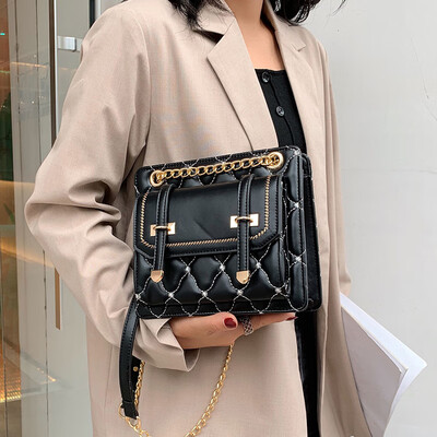Chic bag female 2019 new wave Korean version of the fashion simple shoulder Messenger bag wild chain retro small square bag
Chic bag female 2019 new wave Korean version of the fashion simple shoulder Messenger bag wild chain retro small square bag