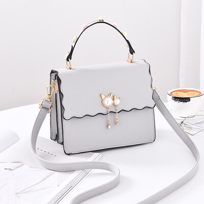Small bag female new tide summer reduction simple casual wide shoulder strap bag shoulder Messenger bag Korean female bag
Small bag female new tide summer reduction simple casual wide shoulder strap bag shoulder Messenger bag Korean female bag