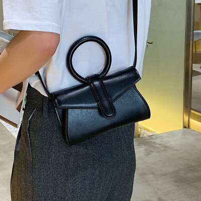 Bag female 2019 new Korean version of the French niche versatile sense of shoulder Messenger bag fashion ring handbag
Bag female 2019 new Korean version of the French niche versatile sense of shoulder Messenger bag fashion ring handbag