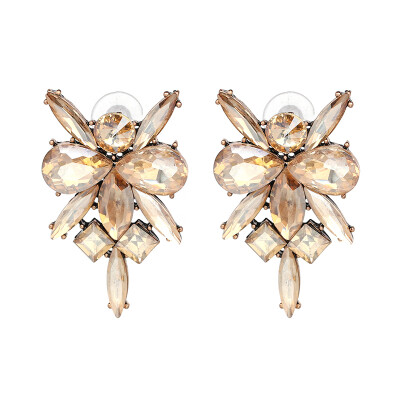 2019 New Fashion Jewelry Simple Crystal Stud Earrings Brand Rhinestone Vintage Earrings For Women Wholesale J50165
2019 New Fashion Jewelry Simple Crystal Stud Earrings Brand Rhinestone Vintage Earrings For Women Wholesale J50165