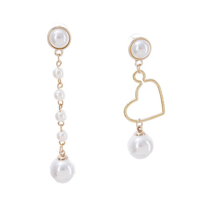 Ins Hot Elegant Asymmetric Simple Style Earrings Pearl Decoration Love Shape Women Earrings Fashion
Ins Hot Elegant Asymmetric Simple Style Earrings Pearl Decoration Love Shape Women Earrings Fashion