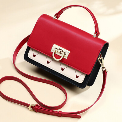Viney Korean leather shoulder bag fashion wild Messenger bag casual simple portable small square bag lady bag red
Viney Korean leather shoulder bag fashion wild Messenger bag casual simple portable small square bag lady bag red