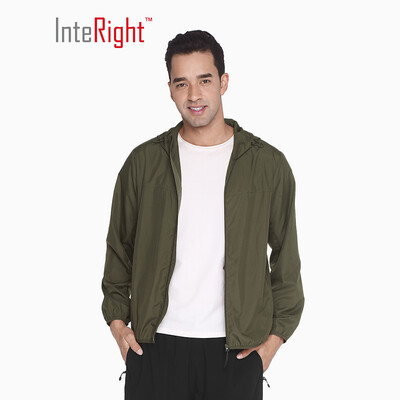 INTERIGHT outdoor skin clothing men&women models light waterproof breathable windbreaker army green male L
INTERIGHT outdoor skin clothing men&women models light waterproof breathable windbreaker army green male L
