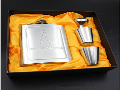 Simeon Europe&the United States Russia stainless steel hip flask Flagon high quality portable vintage whiskey pot kettlewarewa
Simeon Europe&the United States Russia stainless steel hip flask Flagon high quality portable vintage whiskey pot kettlewarewa