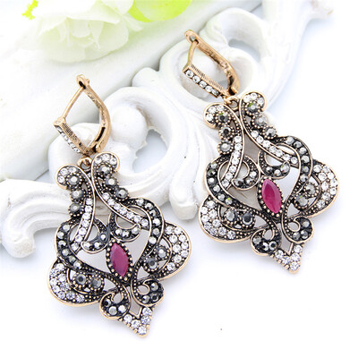 Vintage Turkish Women Big Flower Long Drop Hook Earring Antique Color Resin Jewelry Arabesque Patterns Rhinestone India Earrings
Vintage Turkish Women Big Flower Long Drop Hook Earring Antique Color Resin Jewelry Arabesque Patterns Rhinestone India Earrings