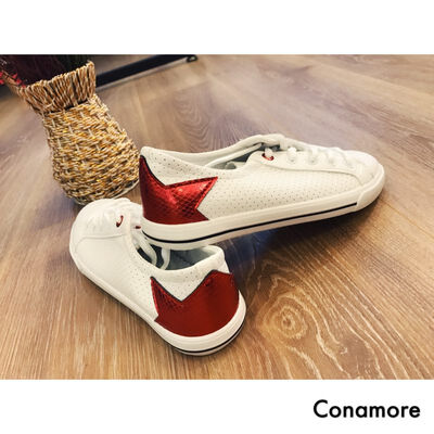CONAMORE Starlight White Leather Shoes Women Shoes Soft Breathable Flats Lace-Up Student Casual Shoes
CONAMORE Starlight White Leather Shoes Women Shoes Soft Breathable Flats Lace-Up Student Casual Shoes