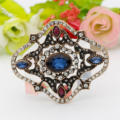 Trendy Turkish Women Round Resin Rhinestone Vintage Brooch Antique Gold Color Flower Corsage Indian Bohemia Ethnic Retro Jewelry
Trendy Turkish Women Round Resin Rhinestone Vintage Brooch Antique Gold Color Flower Corsage Indian Bohemia Ethnic Retro Jewelry