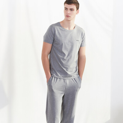 Little nurse pajamas home service men&women can wear short-sleeved home service in summer ZST007 loose gray 180110
Little nurse pajamas home service men&women can wear short-sleeved home service in summer ZST007 loose gray 180110