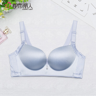 COSMO LADY One-piece seamless rimless bra smooth 34 cup ladies underwear gathered adjustment bra
COSMO LADY One-piece seamless rimless bra smooth 34 cup ladies underwear gathered adjustment bra
