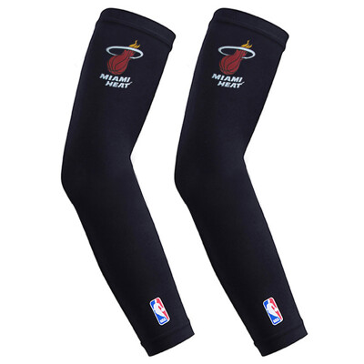 NBA Basketball Arm Bracers Sports Protector Elastic Pressure Arm Extended Luminous Breathable Elbow Arm 2 Only Base Black / L
NBA Basketball Arm Bracers Sports Protector Elastic Pressure Arm Extended Luminous Breathable Elbow Arm 2 Only Base Black / L