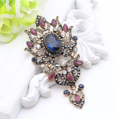 New Arab Vintage Crytal Flower Brooches Broches Turkish Women Retro Gold Color Crystal Ethnic Brooch Samba Ladies Bijoux Gift
New Arab Vintage Crytal Flower Brooches Broches Turkish Women Retro Gold Color Crystal Ethnic Brooch Samba Ladies Bijoux Gift