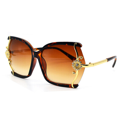 FEIDU Luxury High Quality Sunglasses Women Brand Designer Design Ladies Fashion Coating Sun Glasses Oculos De Sol With Multi Colors
FEIDU Luxury High Quality Sunglasses Women Brand Designer Design Ladies Fashion Coating Sun Glasses Oculos De Sol With Multi Colors