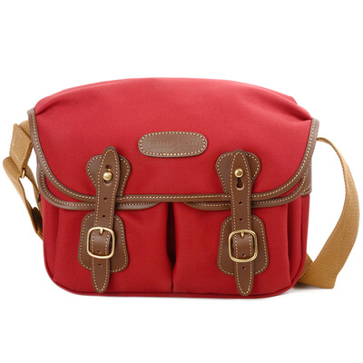 Billingham Hadley Small Fluorescent Unisex Shoulder Bag One Two-Beam Twinkle Bordeaux Chocolate Skins
Billingham Hadley Small Fluorescent Unisex Shoulder Bag One Two-Beam Twinkle Bordeaux Chocolate Skins