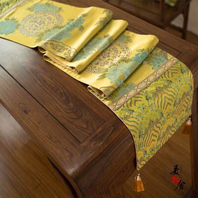 Luxury Blue Peony Tablecloth Handmade Brocade Fashion Wedding Table Runner Traditional Embroidery Home Hotel Villa Decoration
Luxury Blue Peony Tablecloth Handmade Brocade Fashion Wedding Table Runner Traditional Embroidery Home Hotel Villa Decoration