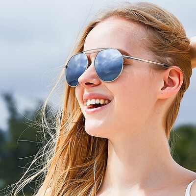Blue Bluekiki polarized sunglasses womens fashion frog mirror color film trend sunglasses driving mirror female DM7030 silver frame mercury film
Blue Bluekiki polarized sunglasses womens fashion frog mirror color film trend sunglasses driving mirror female DM7030 silver frame mercury film