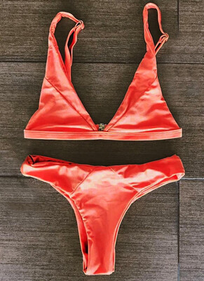 2018 Women Bikini Set Solid Triangle Cups Solid Leopard Padded Push Up Low Waist Sexy Two Piece Swimsuit
2018 Women Bikini Set Solid Triangle Cups Solid Leopard Padded Push Up Low Waist Sexy Two Piece Swimsuit