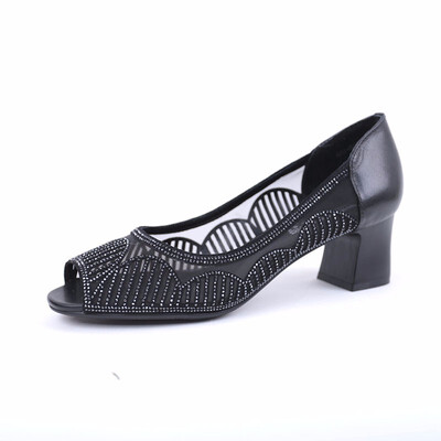 SHUANGFENG Brand New Women Shoes Summer 2018 Peep toe Shoes Woman Cow Leather high heels pumps Female Ladies Crystal Party shoes
SHUANGFENG Brand New Women Shoes Summer 2018 Peep toe Shoes Woman Cow Leather high heels pumps Female Ladies Crystal Party shoes