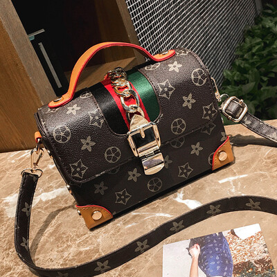 SGARR High Quality PU Leather Women Handbags Famous Brands Small Female Crossbody Bag Fashion Designer Ladies Shoulder Bag
SGARR High Quality PU Leather Women Handbags Famous Brands Small Female Crossbody Bag Fashion Designer Ladies Shoulder Bag