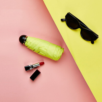 JUST MODE Sun umbrella Black plastic umbrella Folding UV protection Mini pocket umbrella Sun protection Sun umbrella Female lipstick umbrella - Green lemon yellow
JUST MODE Sun umbrella Black plastic umbrella Folding UV protection Mini pocket umbrella Sun protection Sun umbrella Female lipstick umbrella - Green lemon yellow