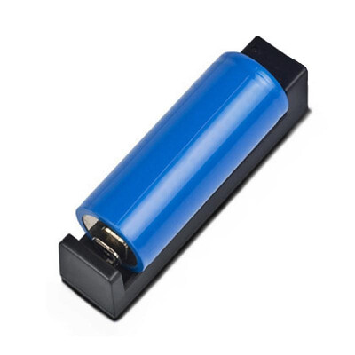 Multifunctional Universal USB Rechargeable Lithium Battery Charging Device for 2665018650163401450010440
Multifunctional Universal USB Rechargeable Lithium Battery Charging Device for 2665018650163401450010440