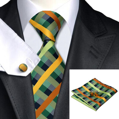 2016 New Hot selling Vogue Men Silk Tie Set High Quality 100 Silk Necktie Handkerchief Cufflink Set for Formal Wedding Party
2016 New Hot selling Vogue Men Silk Tie Set High Quality 100 Silk Necktie Handkerchief Cufflink Set for Formal Wedding Party