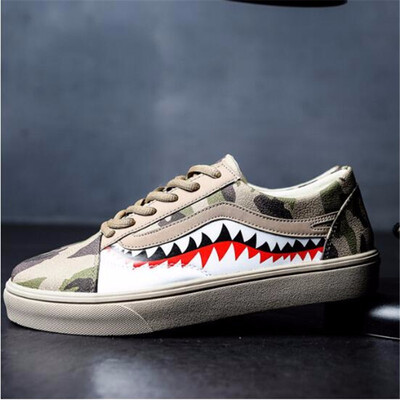 Fashion Camo Sneakers Men Hip Hop Shark Low-top Skateboarding Shoes Lace-up Street Leather Casual Shoes Flats
Fashion Camo Sneakers Men Hip Hop Shark Low-top Skateboarding Shoes Lace-up Street Leather Casual Shoes Flats