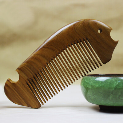 Jingdong supermarket beauty Square natural green sandalwood comb hair care comb anti-static LT1011
Jingdong supermarket beauty Square natural green sandalwood comb hair care comb anti-static LT1011