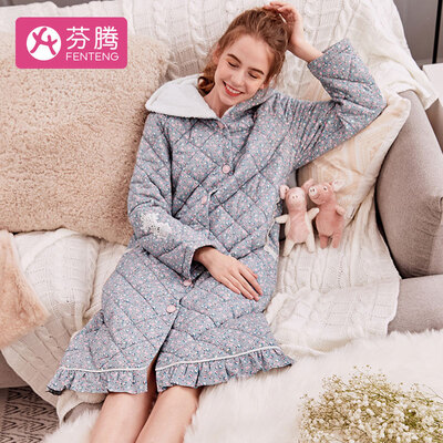Fenton quilted padded ladies pajamas nightdress 2018 autumn&winter new print hooded long-sleeved home service X98940022 gray flower
Fenton quilted padded ladies pajamas nightdress 2018 autumn&winter new print hooded long-sleeved home service X98940022 gray flower