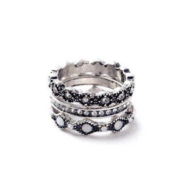 Aiyaya Romantic Vintage Burn Silver Studded Sapphire Triple Rings Made by Alloy for Lover
Aiyaya Romantic Vintage Burn Silver Studded Sapphire Triple Rings Made by Alloy for Lover
