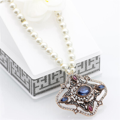 Exquisite Turkish Resin Beads Pendant Necklaces For Women Party Ethnic Jewlery Gifts Antique Gold Color Long Sweater Chain 2018
Exquisite Turkish Resin Beads Pendant Necklaces For Women Party Ethnic Jewlery Gifts Antique Gold Color Long Sweater Chain 2018