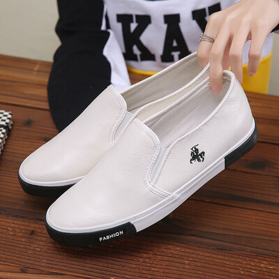 NovelTeez Mens leather shoes retro four seasons shoes Korean version of the low to help a pedal lazy shoes business casual shoes
NovelTeez Mens leather shoes retro four seasons shoes Korean version of the low to help a pedal lazy shoes business casual shoes