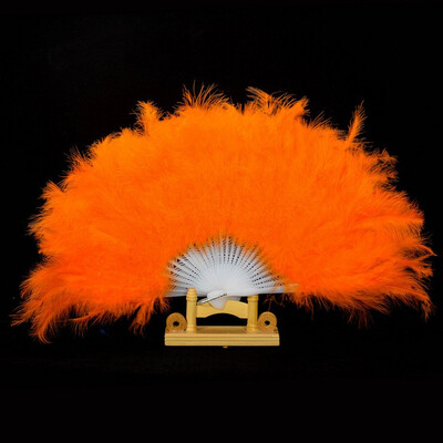 Ball feather crafts feather fan fluffy fan performance fan color feather fan variety of colors
Ball feather crafts feather fan fluffy fan performance fan color feather fan variety of colors