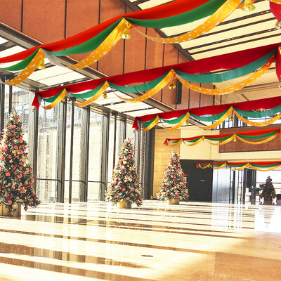 Many beautiful recall Christmas decorations Christmas tree package pendant hanging flags hanging flag door hanging holiday layout wave flag Christmas scene layout 4 meters
Many beautiful recall Christmas decorations Christmas tree package pendant hanging flags hanging flag door hanging holiday layout wave flag Christmas scene layout 4 meters