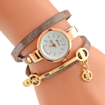 New stylish beauty watch strap Dial with drill strap&bracelet watch high quality female Watch
New stylish beauty watch strap Dial with drill strap&bracelet watch high quality female Watch