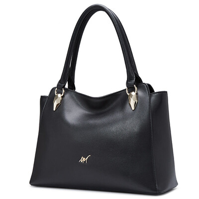 Old head (LAORENTOU) new female bag leather elegant fashion wild shoulder bag ladies handbag 958J140L1A black
Old head (LAORENTOU) new female bag leather elegant fashion wild shoulder bag ladies handbag 958J140L1A black
