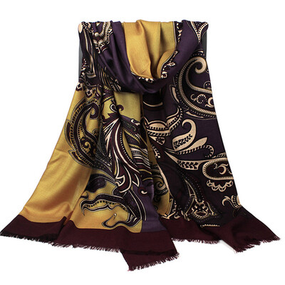 Miss Bao Shengxiang wool scarf chain printing large shawl autumn&winter warm extended collar w9911 classic belt
Miss Bao Shengxiang wool scarf chain printing large shawl autumn&winter warm extended collar w9911 classic belt