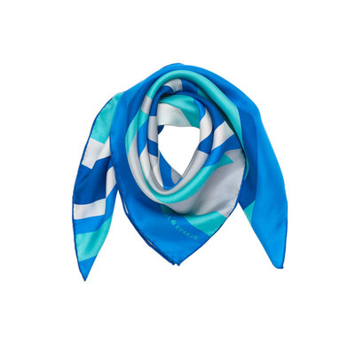 Maria. Gucci (MARJA KURKI) small square silk silk silk European and American women scarves to the joy of starting turquoise blue 1BB110045
Maria. Gucci (MARJA KURKI) small square silk silk silk European and American women scarves to the joy of starting turquoise blue 1BB110045