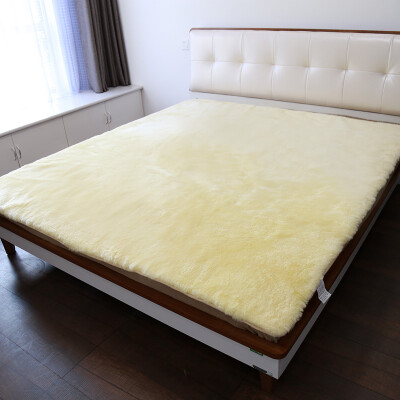 Big size real sheepskin fur rug for bed, shaggy sheared fur carpet for home decorative carpet, easy care natural sheep fur mat
Big size real sheepskin fur rug for bed, shaggy sheared fur carpet for home decorative carpet, easy care natural sheep fur mat