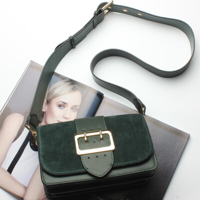 Dirirab Genuine Leather Handbag Shoulder Bag Head Creams Shoulder Belt Scrub Bundled Squash Bag Stylish Bag Fashion Women Bag
Dirirab Genuine Leather Handbag Shoulder Bag Head Creams Shoulder Belt Scrub Bundled Squash Bag Stylish Bag Fashion Women Bag