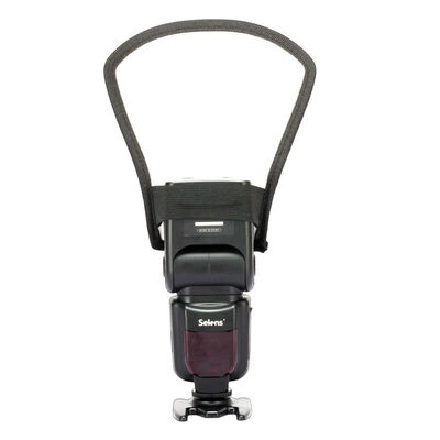 Early passenger EM-S30 octagonal machine head light soft light off the machine flashing light soft box large (30cm) octagonal double folding universal
Early passenger EM-S30 octagonal machine head light soft light off the machine flashing light soft box large (30cm) octagonal double folding universal