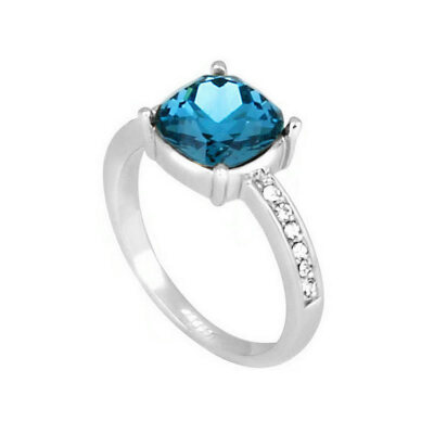 Yoursfs 18K White Gold Plated 4 Prong Light Blue Crystal Rings with Square Stone Promise Ring for Women Fashion Jewelry Gift
Yoursfs 18K White Gold Plated 4 Prong Light Blue Crystal Rings with Square Stone Promise Ring for Women Fashion Jewelry Gift