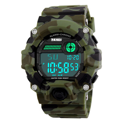 Men 's sports watch waterproof electronic watch multifunctional fashion male student watch as gift for men
Men 's sports watch waterproof electronic watch multifunctional fashion male student watch as gift for men