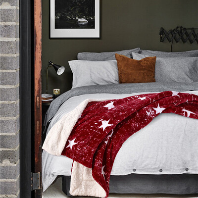 Jie Liya blankets home textiles lambskin composite blanket Flannel blanket lunch break was 1.5 * 2 m stars - red
Jie Liya blankets home textiles lambskin composite blanket Flannel blanket lunch break was 1.5 * 2 m stars - red